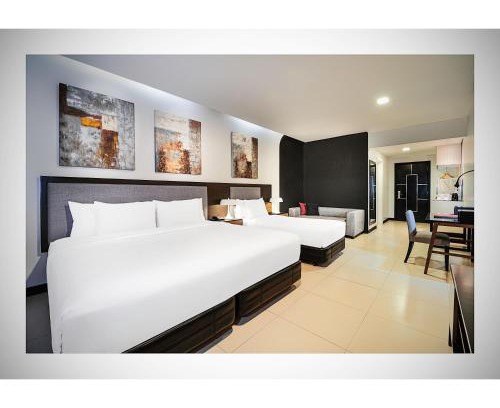 Valencia Hotel | Summit Hotel Magnolia