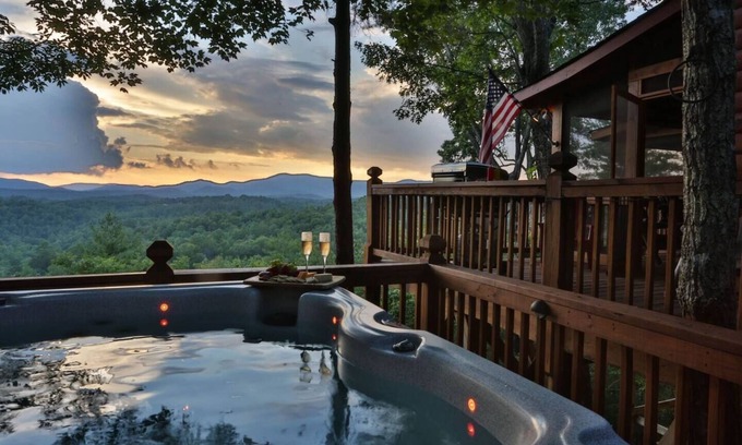 Ellijay Cabina | Summit House