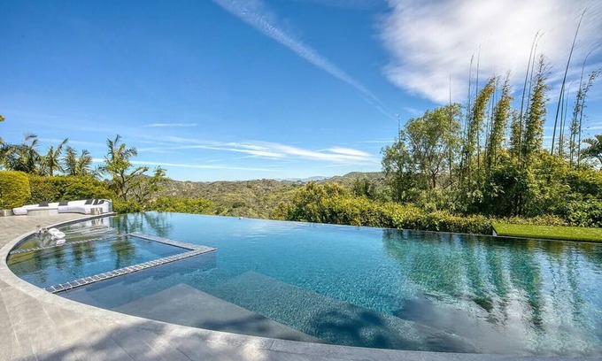 Bel Air Casa | Summit Serenity: Modern Luxury