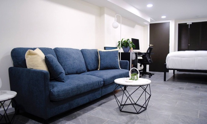 McGinley Square Apartamento | Summit Suite: Central JC Gem, Near NYC Attractions