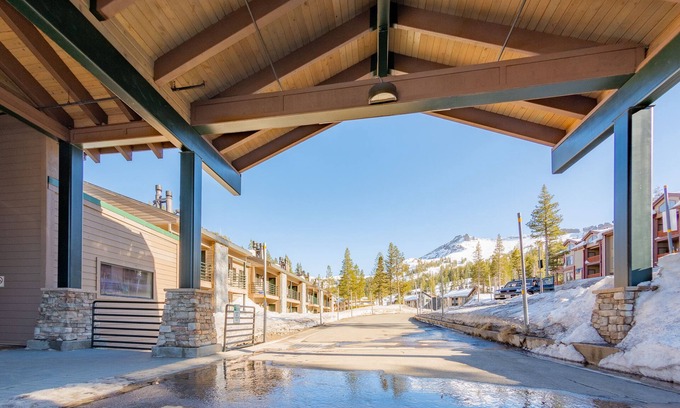 Kirkwood Condominio | Summit Watch 118A Hotel Style at The Meadows