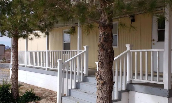 Pahrump Casa | Sun Angel House 3 Wild view near death valley