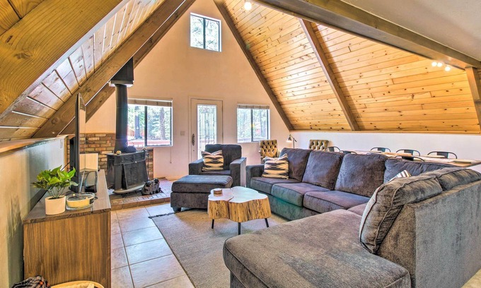 Pinetop Cabaña | Sun-dappled Pinetop A-frame: Hike, Golf & More!