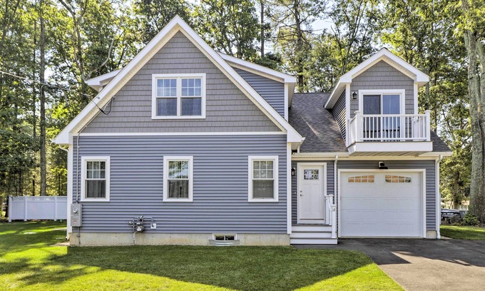 West Brookfield Casa | Sun-Dappled Retreat - Walk to Wickaboag Lake!