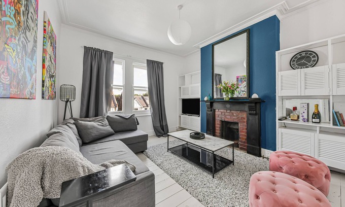 Queen's Park Apartamento | Sun-drenched 2bed penthouse near Queen's Park & tube station
