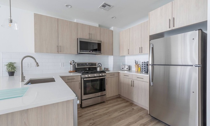 Hoboken Apartamento | Sun-drenched 3BR Loft With Outdoor Space Near NYC