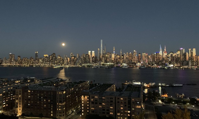 Weehawken Apartamento | Sun Drenched Penthouse with Million Dollar View