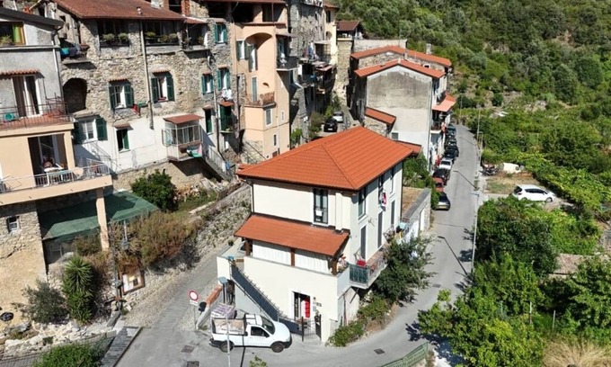 Rocchetta Nervina Apartamento | Sun House 1