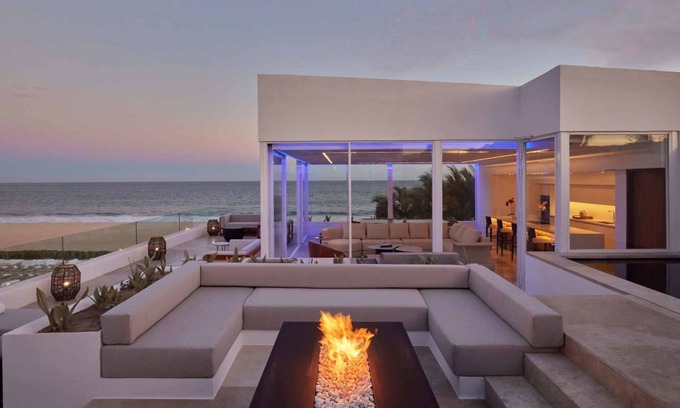 Zona Hotelera Casa | Sun-kissed Splendor: Rooftop Deck, Private Swimming Pool & Panoramic Oceanview!