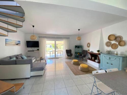 Kassandra Casa | Sun 'n Sand, dream it in Possidi