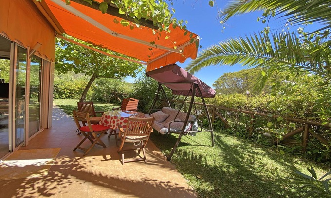 Islantilla Apartamento | SOL, NATURALEZA Y PLAYA. Acogedor, soleado, gran jardín con vistas a pinares