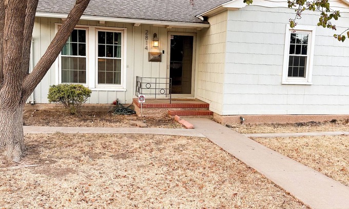 Tech Terrace Casa | Sun's Up, Gun's Up 2 bedroom Cottage in Lubbock TX in Tech Terrace