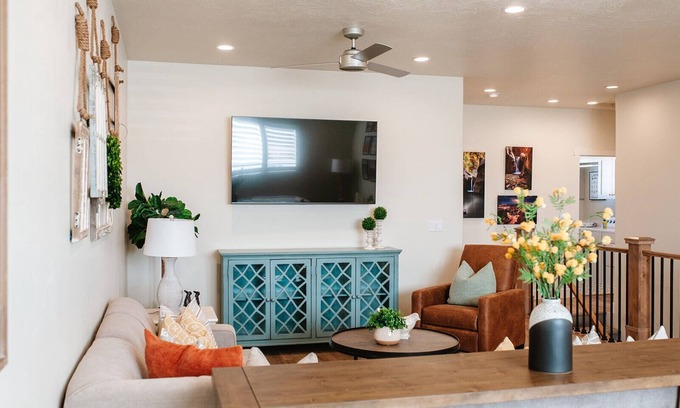 Washington Fields Casa | 🔆Sun Shack 🔆 Warm Weather Getaway with Air Hockey Table and Pool