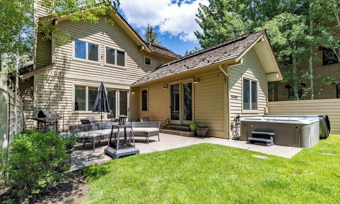 Sun Valley Casa | Sun Valley Hillside Home | Hot Tub + Mountain Views