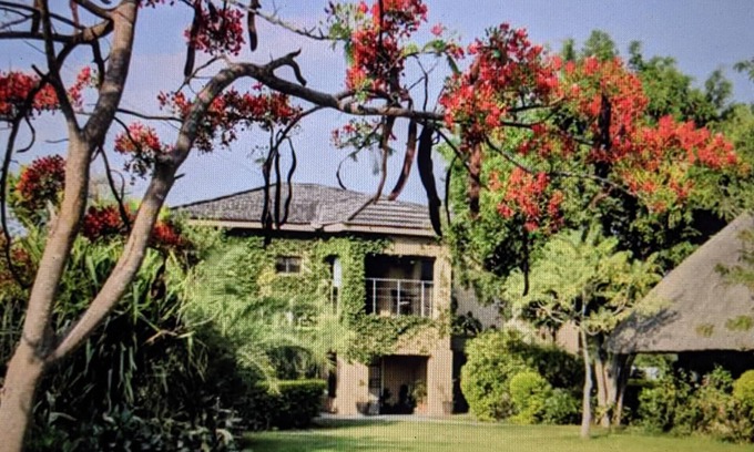 Kasane Cama Y Desayuno | Sunbirds Lodge Chobe