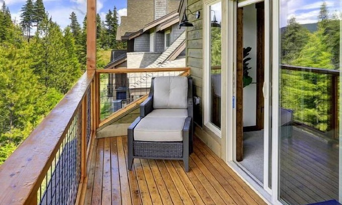 Cle Elum Chalet De Esquí | A pasos del centro de natación y fitness favorito de la familia. ¡Vistas increíbles!