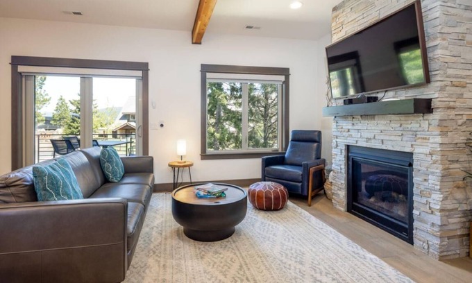 Cle Elum Chalet De Esquí | Suncadia 3 Bdrm Village Chalet Active Lifestyle Lodge