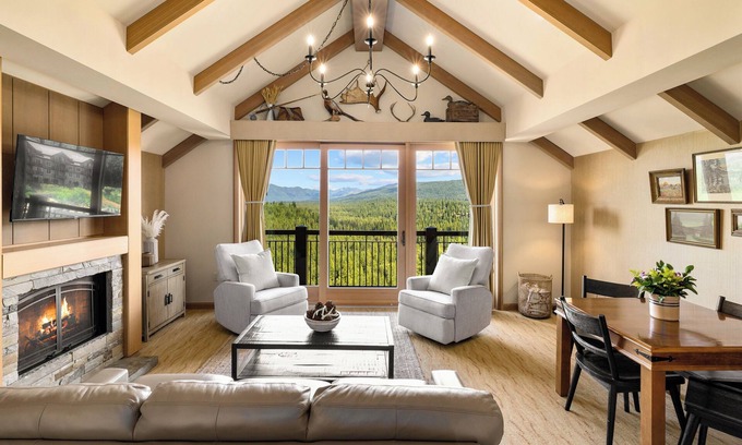 Cle Elum Condominio | Suncadia Penthouse w/ Mountain & River Views!