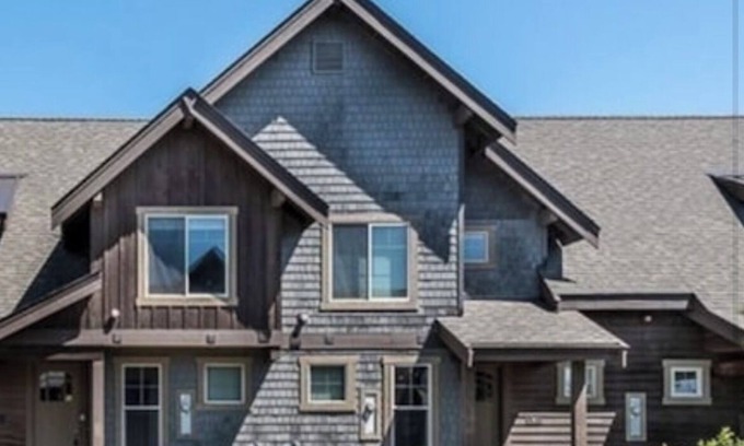 Cle Elum Casa | Suncadia Townhome - Ridge Views ! 🏔️🏔️☀️