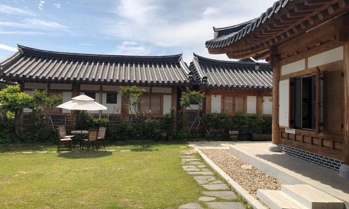 Nagan-myeon Casa | Suncheon Moonlight Love Hanok Pension