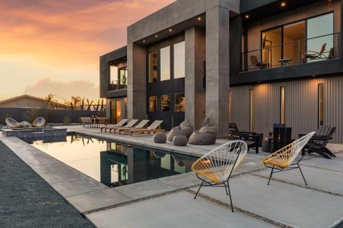 Indian Cove Casa | Sundance Cove by Fieldtrip Modernist Masterpiece Next to National Park Camp Entrance