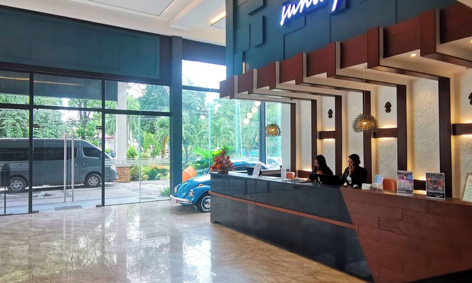 Angeles City Complejo | Sunday Hevea Hotel and Resort