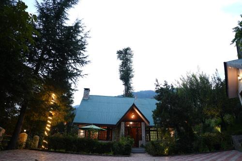 Manali Hotel | Sundazed Cottage by Edenhomes