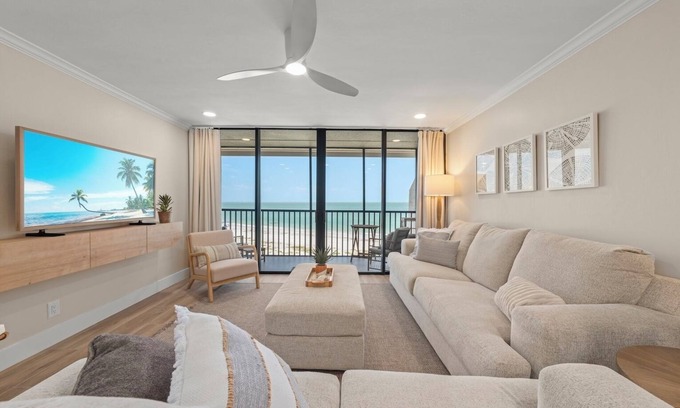 Sanibel Condominio | Sundial A408: Direct Gulf Front Views from Top Floor!