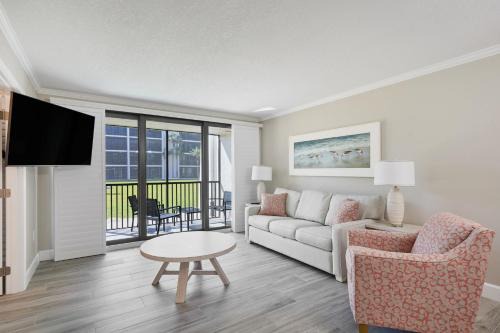 Sanibel Casa | Sundial F106 - Renovated Ground Floor Residence at Sundial Sanibel