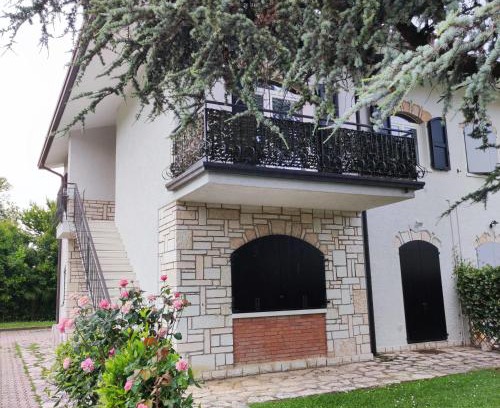 San Benedetto di Lugana Apartamento | Sunflower apartament