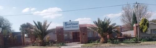 Kareeberg Casa | Sunflower Guesthouse