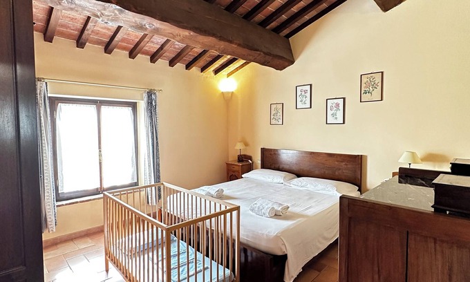 Casciana Terme Lari Otro | Sunflower- The Little House