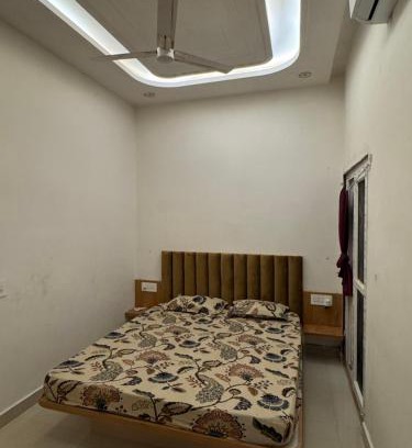 Jhusi Casa | Sunita Kunj