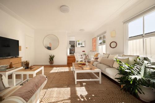 Brighton-le-Sands Apartamento | Sunlit Retreat Close to Cafes and Beach