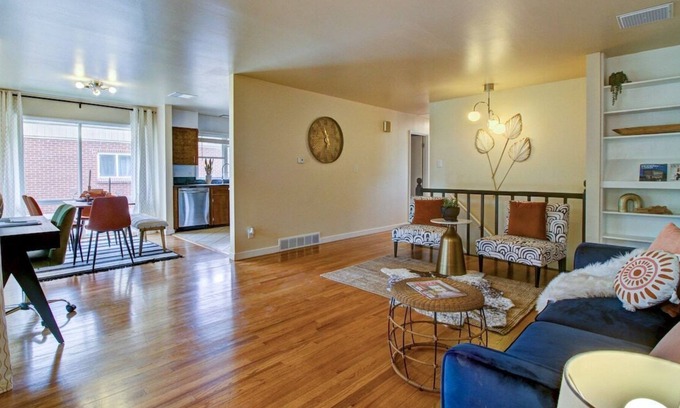 Alta Vista Area Casa | Sunlit Sanctuary | 4BR | Pool table | Basketball