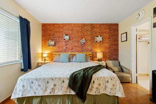 Downtown Hollywood Apartamento | Sunny 1BR Hollywood Retreat – Pet Friendly