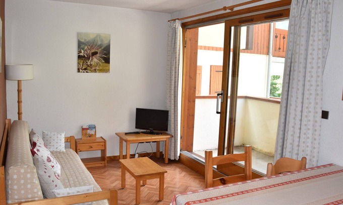 Pralognan-la-Vanoise Apartamento | Soleado apartamento en el centro de Pralognan, cerca de tiendas y teleférico