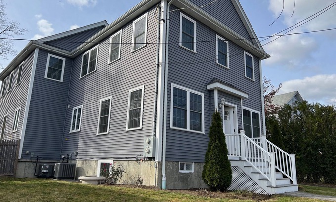 Watertown Casa | Sunny 2 BR townhouse near Charles. Bus/bike to Harvard, MIT, fin. distr. Dogs ok