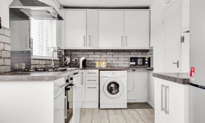 Brighton Casa | Sunny 3 Bedroom House in Vibrant Brighton