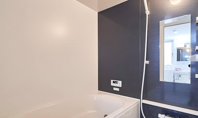 Nishi Apartamento | Sunny 3 - guest American - style Osaka apt.Private bath, kitchen. Unit 202.
