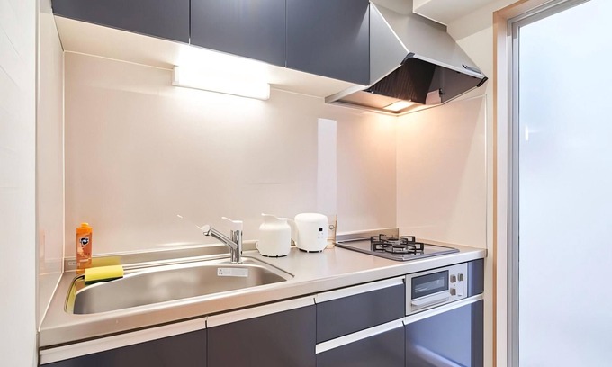 Nishi Apartamento | Sunny 3 - guest American - style Osaka apt.Private bath, kitchen. Unit 302.