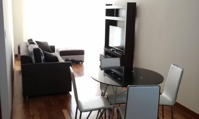 Macrodistrito Sur Apartamento | Soleado apartamento con piscina