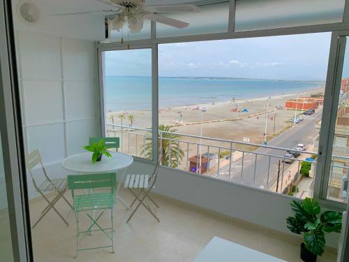 Santa Pola Apartamento | Sunny Beach Retreat