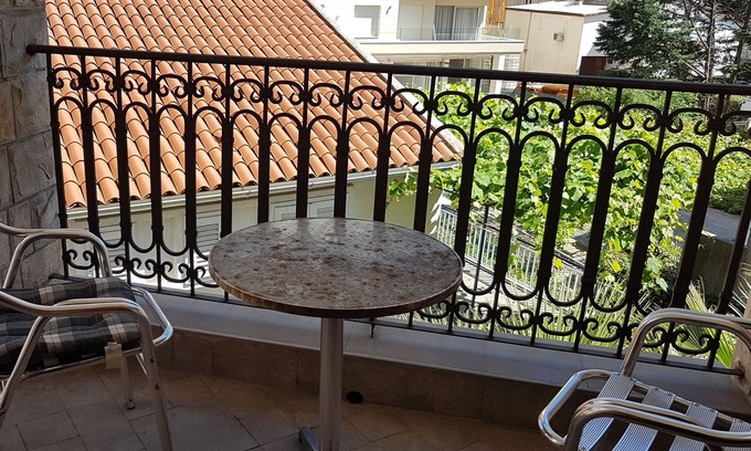 Rozino Apartamento | Sunny Boulevard