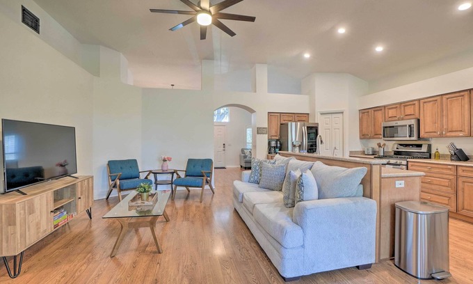 Sterling Ranch Casa | Sunny Brandon Getaway w/ Fire Pit!
