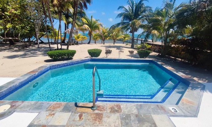 Surfside Casa | Sunny Bungalow 2B