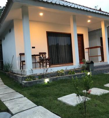 Kuta Casa | Sunny Bungalows Areguling