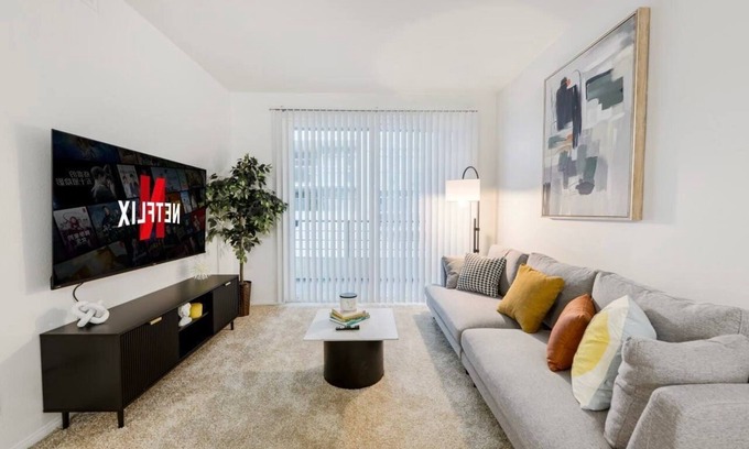 Del Rey Apartamento | Sunny & Comfortable 1BR Retreat by Marina with Free Parking