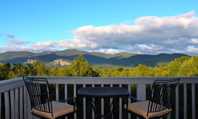 Intervale Condominio | Sunny Condo w / Tiendas Outlet, expansivo Montaña, Valle Cerca de zona de North Conway