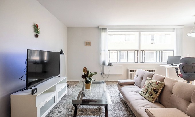 Midtown Toronto Apartamento | Sunny cozy 1 bedroom in Downtown Toronto